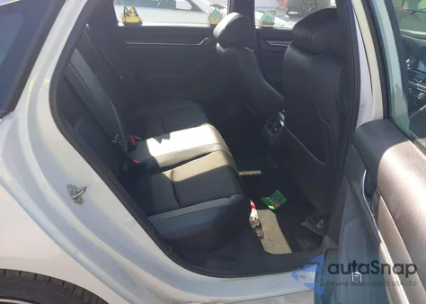 2020 Honda Accord Sport 2.0T z USA, uszkodzony, nr VIN 1HGCV2E36LA005457